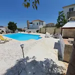 Serapho * Paphos