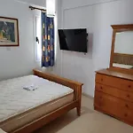 Serapho Vilă *