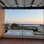Serapho Vilă Paphos