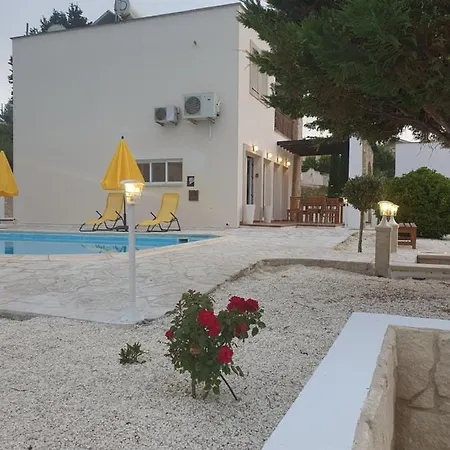 Villa Serapho *