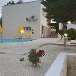 Villa Serapho *